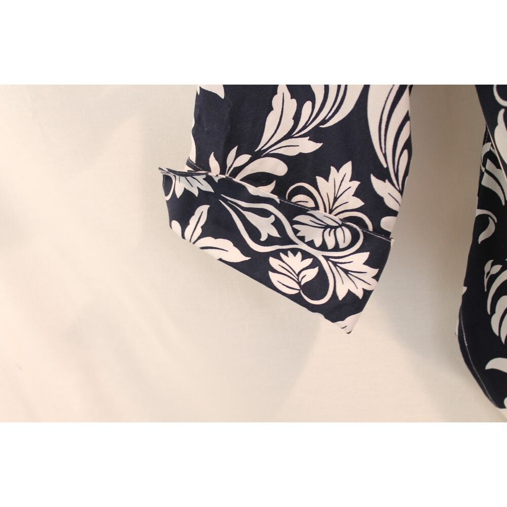 Chico's Cotton No Iron Top Womens size 12 Navy White Cuff 3/4 Sleeve Button Up - Picture 5 of 7